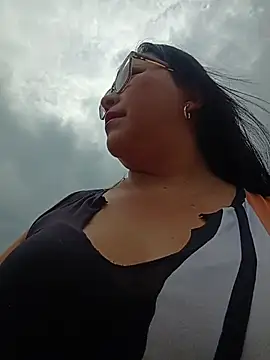 Snapshot of promiscuous-indecent-momm chatting on 6, 1, 2026 promiscuous-indecent-momm online show from 6, 1, 2026