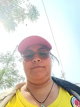 Snapshot of promiscuous-indecent-momm chatting on 26, 3, 2026 promiscuous-indecent-momm online show from 26, 3, 2026