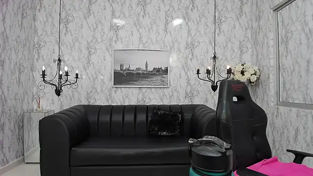 Layla palmer online show from 16, 2, 2025