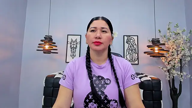 Layla palmer online show from 16, 2, 2025