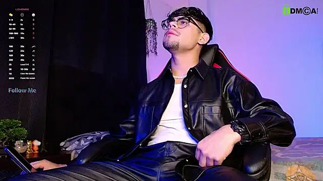 Snapshot of isaac-saenz chatting on 9, 11, 2025 isaac-saenz online show from 9, 11, 2025