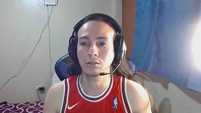 cholitohermoso online show from 15, 2, 2025