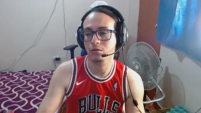 cholitohermoso online show from 15, 2, 2025