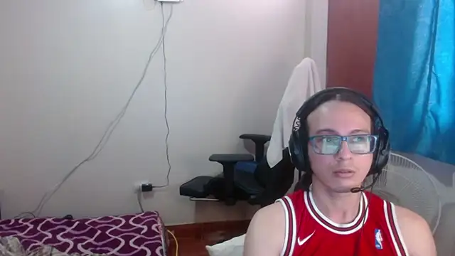 cholitohermoso online show from 13, 3, 2025