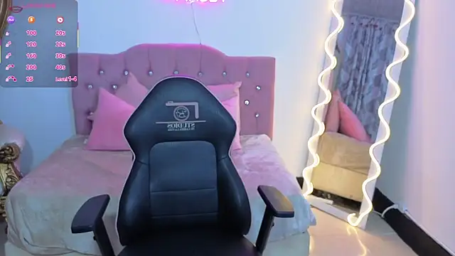 LUDO KITTY TAY online show from 12, 10, 2025