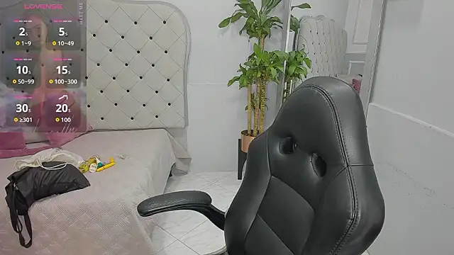 lucelly 15 online show from 12, 2, 2026