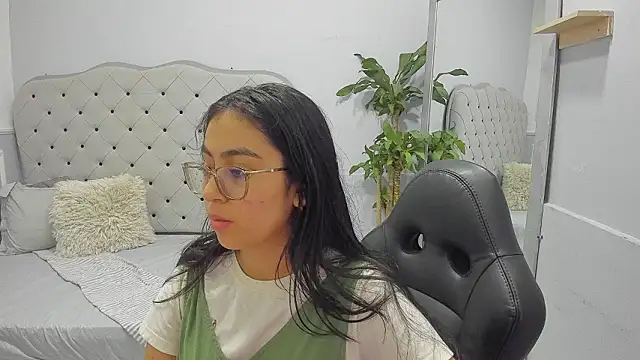 lucelly 15 online show from 18, 2, 2026