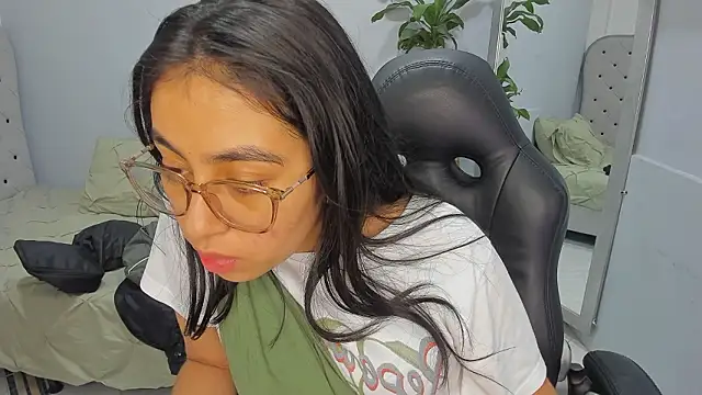 lucelly 15 online show from 9, 3, 2026