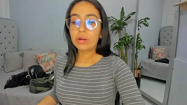 lucelly 15 online show from 12, 3, 2026