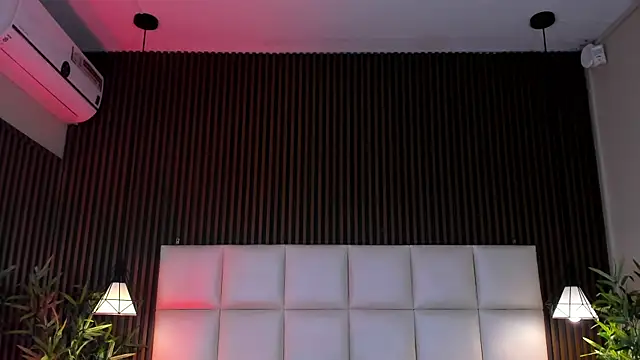 MelanieHillss online show from 25, 4, 2026