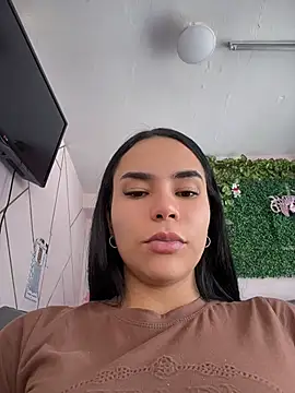 Naatalia online show from 22, 4, 2026