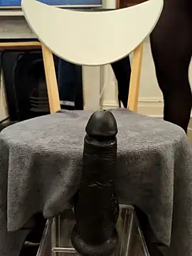 Snapshot of MystiqueRider chatting on 22, 11, 2025 MystiqueRider online show from 22, 11, 2025