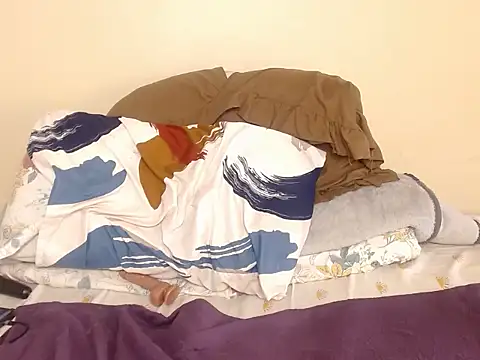 Karishma99  online show from 28, 9, 2025