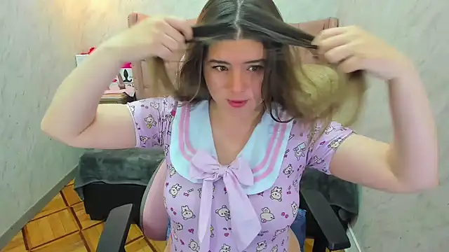 Lianngrace online show from 10, 10, 2025