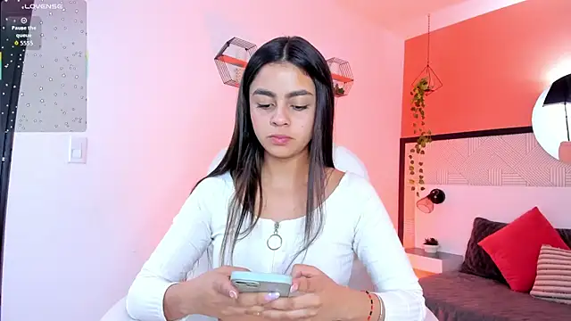 Bella walker  online show from 4, 3, 2026