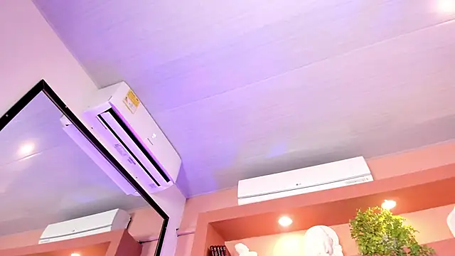 Snapshot of SofiaBennett_ chatting on 22, 3, 2025 SofiaBennett online show from 22, 3, 2025