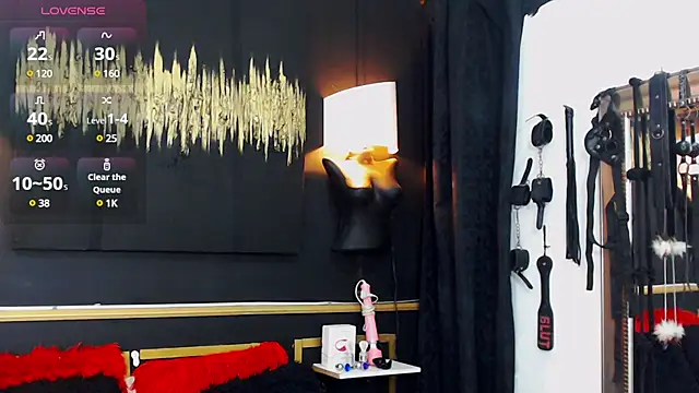 Dahiana Giil online show from 26, 2, 2025