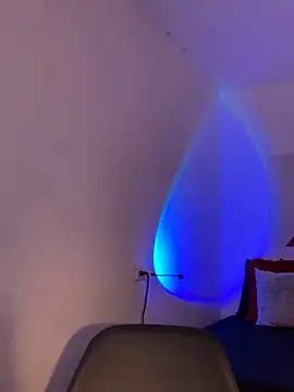 Dahiana Giil online show from 24, 10, 2025