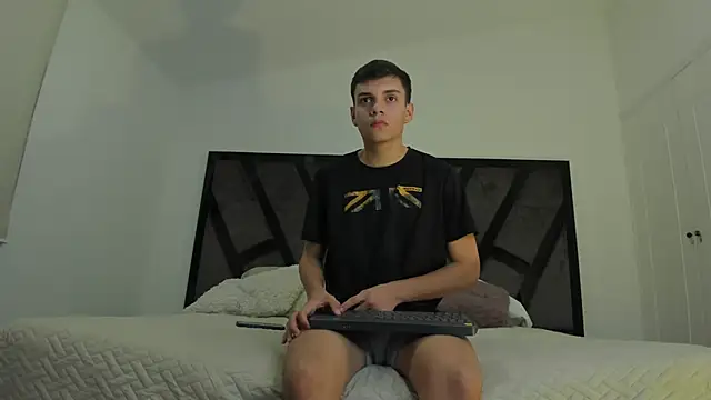 JacobRoberts1 online show from 24, 2, 2025