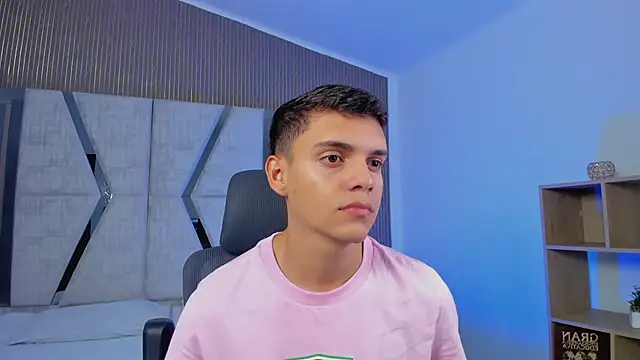 JacobRoberts1 online show from 10, 10, 2025