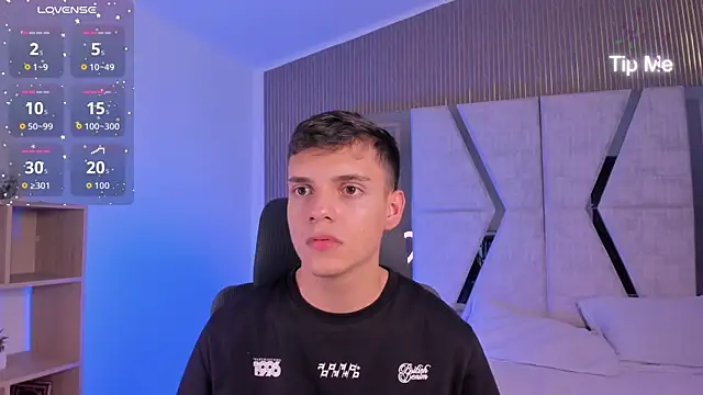 JacobRoberts1 online show from 7, 11, 2025