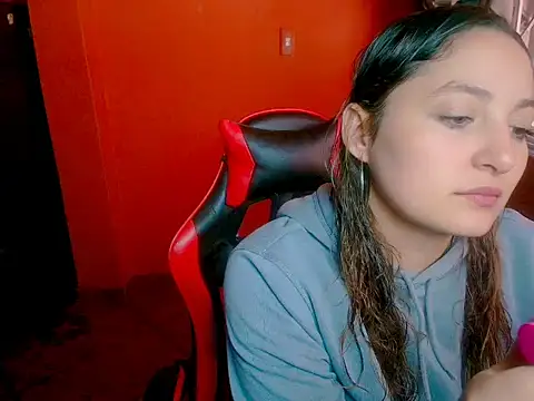 Daianna m  online show from 22, 4, 2026