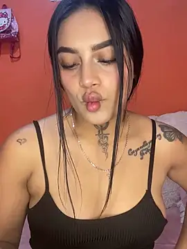 Snapshot of Emily_sharlot chatting on 4, 12, 2025 Emily sharlot online show from 4, 12, 2025