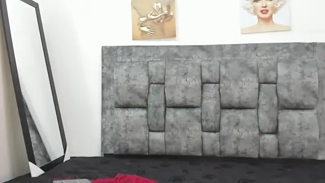 Chloe diamondss online show from 16, 3, 2025