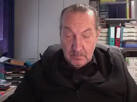 HMStraps01 online show from 15, 1, 2025