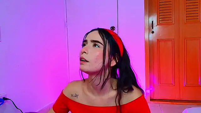 Peach Rose  online show from 4, 3, 2025