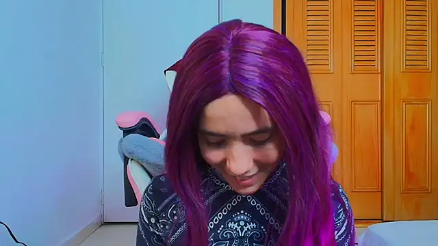 Peach Rose  online show from 9, 3, 2025