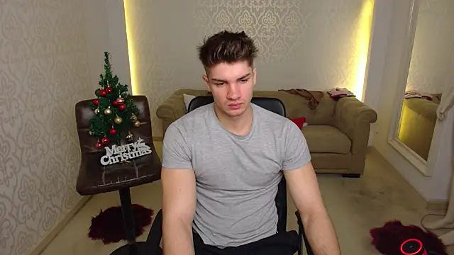 MaxKaiden online show from 19, 12, 2025