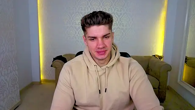 MaxKaiden online show from 21, 4, 2026