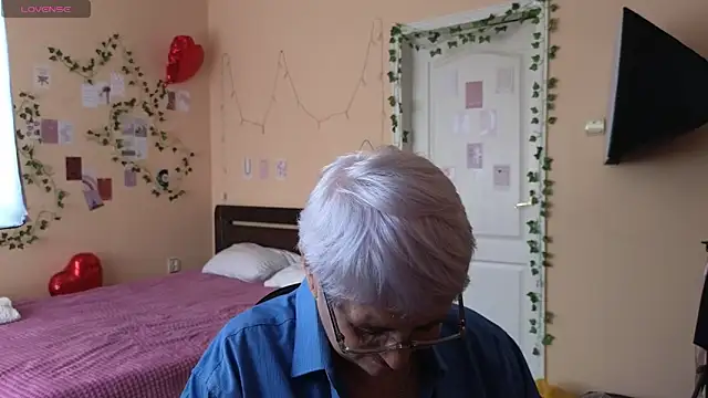Sandra Snowflake online show from 5, 6, 2026