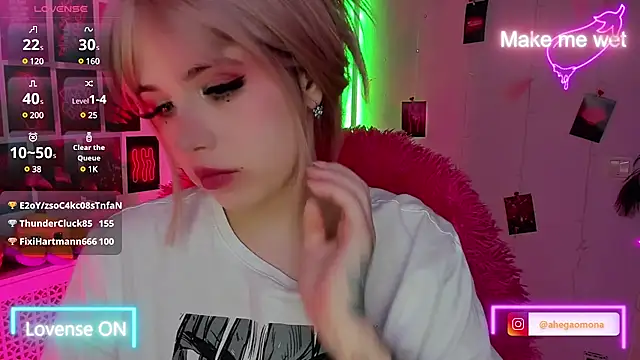 Sparkle Mona online show from 4, 3, 2025