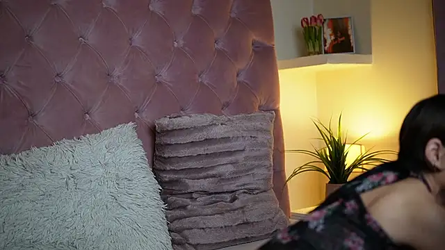 MaiaMini online show from 10, 10, 2025