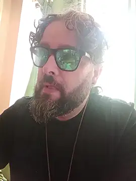 Snapshot of serpensy chatting on 4, 10, 2025 serpensy online show from 4, 10, 2025