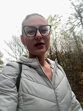 AvaFlowers6 online show from 2, 11, 2025