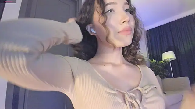 Snapshot of mey_baee chatting on 16, 11, 2025 mey baee online show from 16, 11, 2025