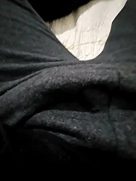 Snapshot of skiciyunis chatting on 8, 1, 2026 skiciyunis online show from 8, 1, 2026