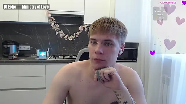Snapshot of yourlildemon chatting on 17, 6, 2026 yourlildemon online show from 17, 6, 2026