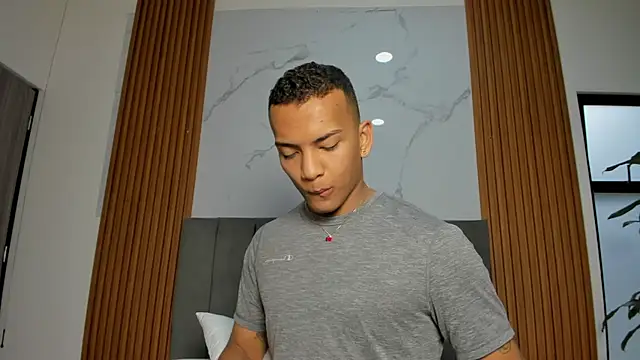 Rafa2004Cruz online show from 17, 10, 2025