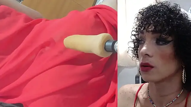 Snapshot of afroditacute15 chatting on 15, 12, 2025 afroditacute15 online show from 15, 12, 2025