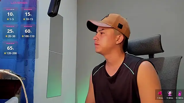 Snapshot of mattiwsmorris_ chatting on 13, 11, 2025 mattiwsmorris online show from 13, 11, 2025