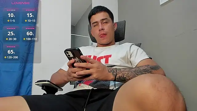 Snapshot of mattiwsmorris_ chatting on 15, 1, 2026 mattiwsmorris online show from 15, 1, 2026