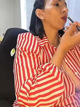 Snapshot of Mrsvictoriaaa chatting on 29, 5, 2026 Mrsvictoriaaa online show from 29, 5, 2026