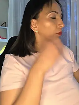 Snapshot of Mrsvictoriaaa chatting on 4, 8, 2026 Mrsvictoriaaa online show from 4, 8, 2026