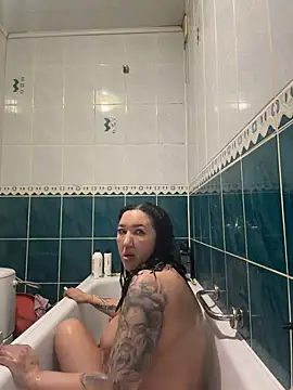 Naughtbaby 2025 online show from 21, 7, 2026