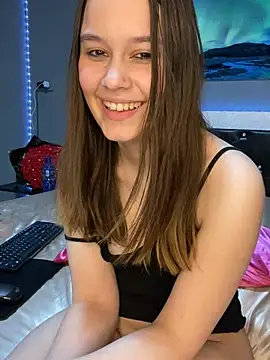 Snapshot of Siena_Amaris chatting on 22, 3, 2025 Siena Amaris online show from 22, 3, 2025