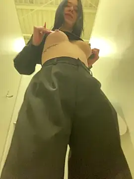 Snapshot of AlishaPrettyBlade chatting on 22, 2, 2025 AlishaPrettyBlade online show from 22, 2, 2025